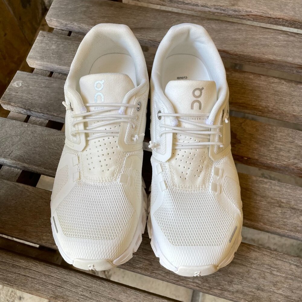 On Cloud 5 White Sneakers Women's size 7